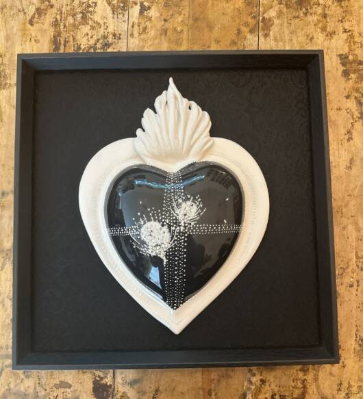 Quadretti con cuore sacro.
