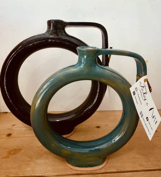 Brocca Anulare in ceramica.